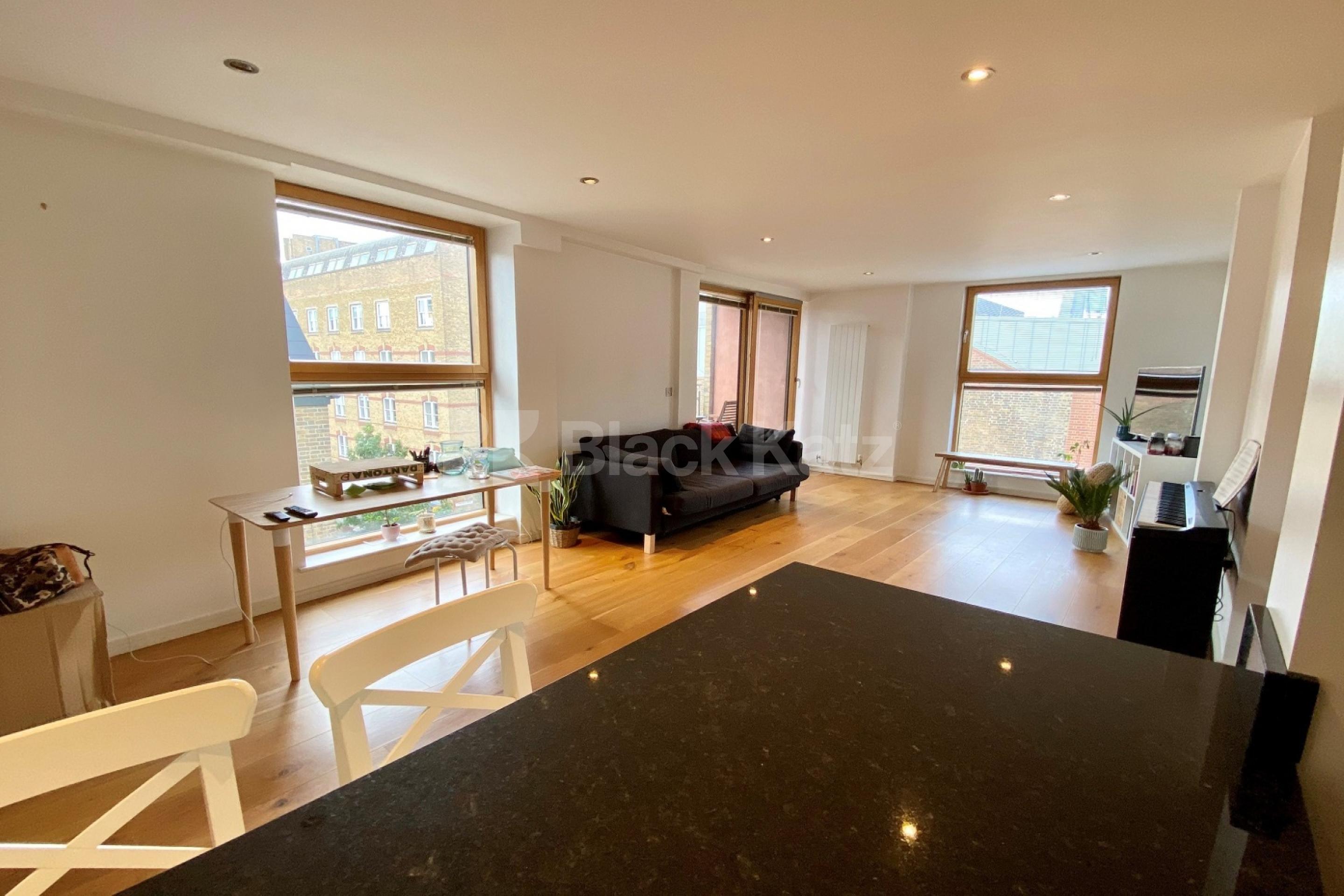 Decorated to the highest of standards boasting size, quality and location Great  Suffolk Street., London Bridge / Borough SE1